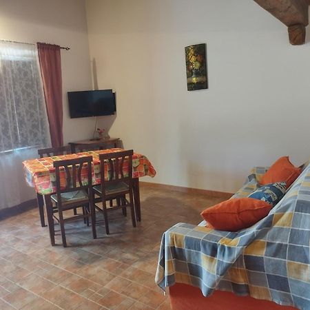 Agriturismo Le Cascine 卡斯泰尔迪托拉 外观 照片