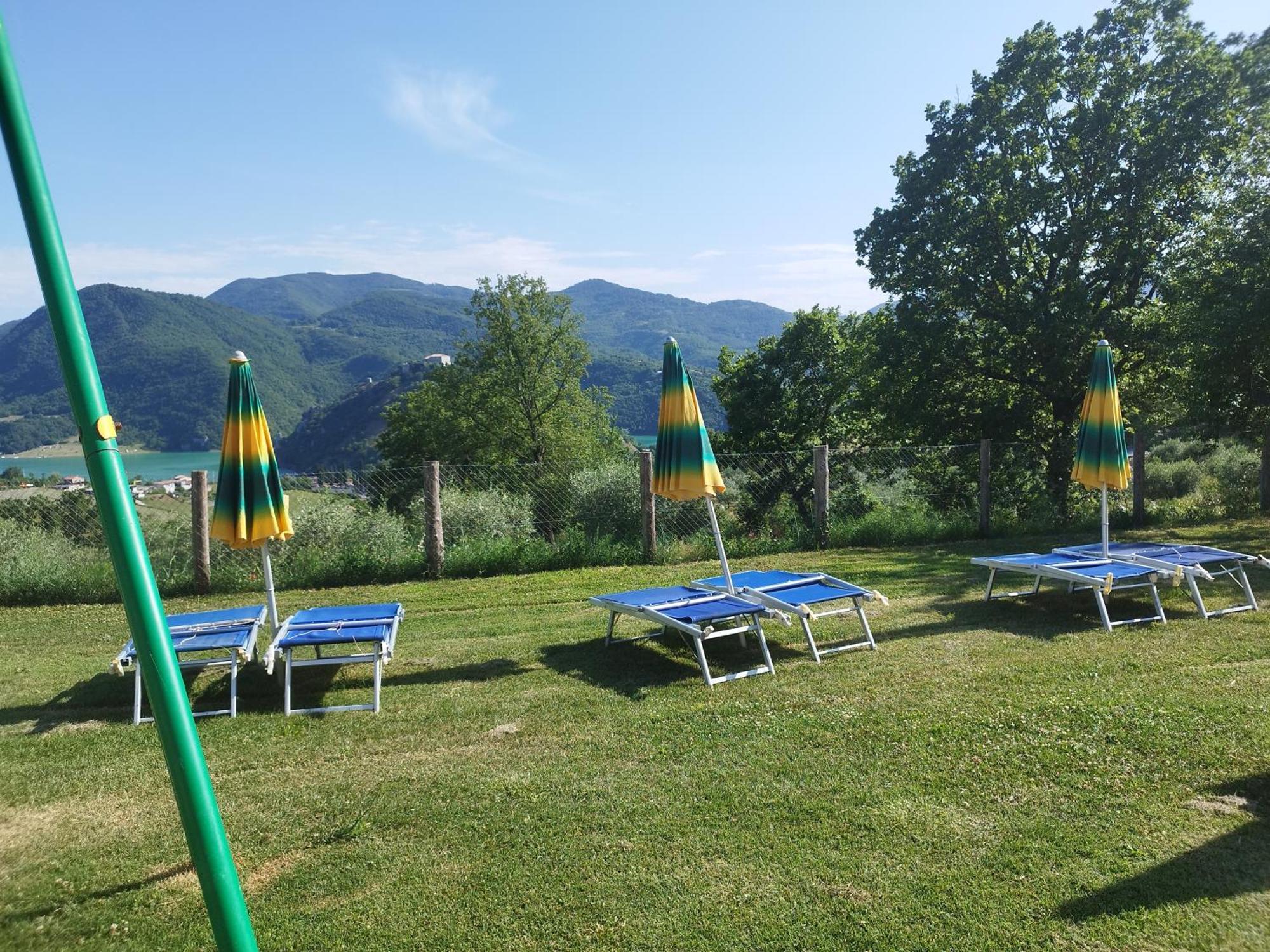 Agriturismo Le Cascine 卡斯泰尔迪托拉 外观 照片