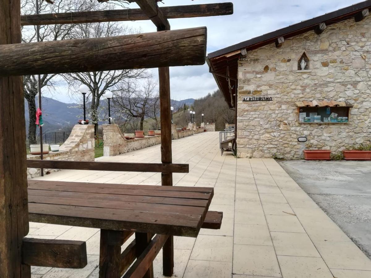 Agriturismo Le Cascine 卡斯泰尔迪托拉 外观 照片